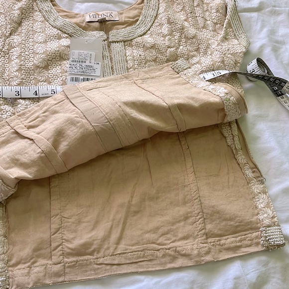 Cream beige embroidered Choli blouse pearl embedded Indian top lehenga top - Picture 3 of 3